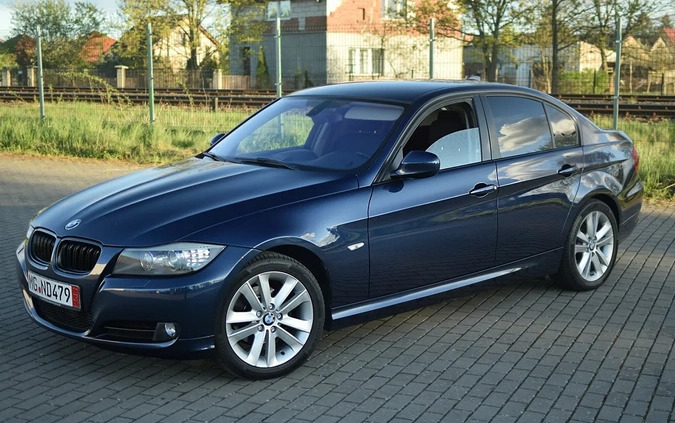 BMW Seria 3 cena 31900 przebieg: 272000, rok produkcji 2011 z Czarne małe 436